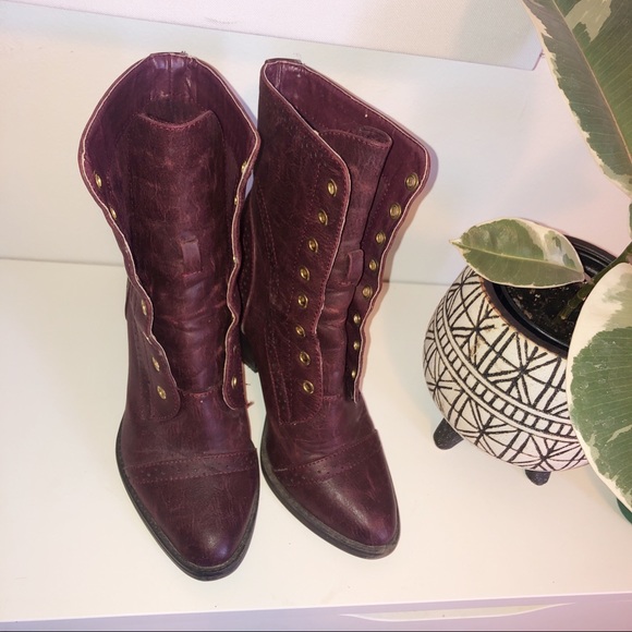 Vintage style heeled boots - Picture 2 of 4